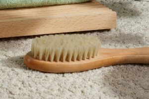 Weiche Bürste bei der Reinigung